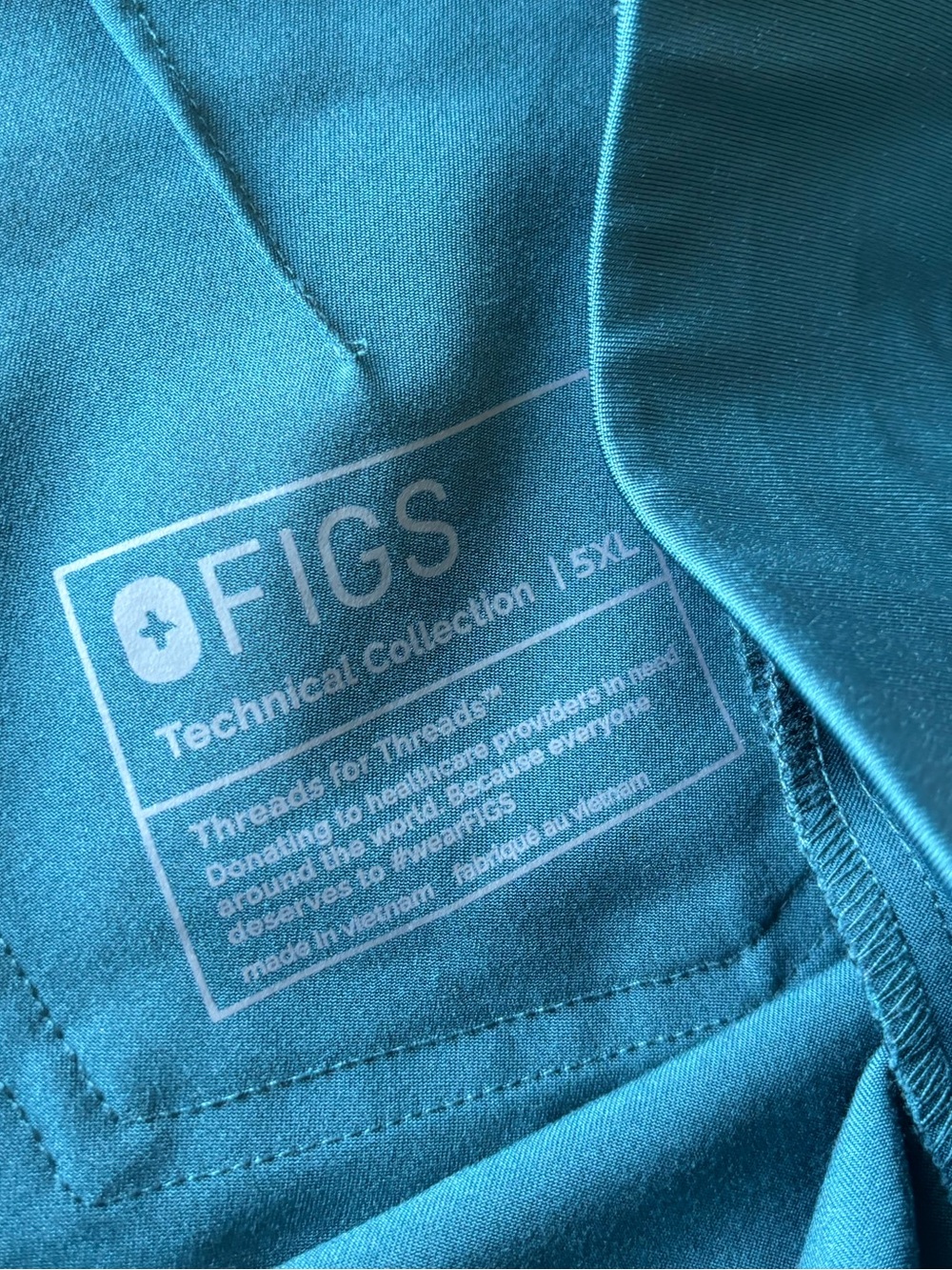 Figs Caribbean Blue Scrub Set - Picture 10 of 10